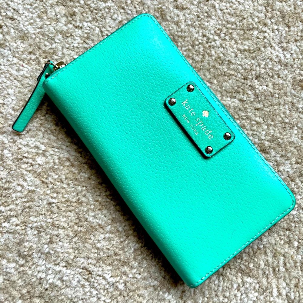 Kate Spade Zip-Around Continental Wallet
